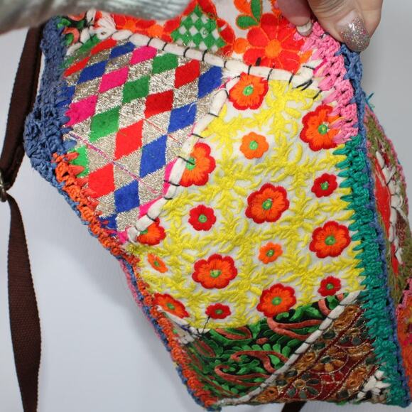 Imayin Bolso Jaffna Embroidered Patchwork Handle Crossbody Tote Colorful NWT - Picture 8 of 15